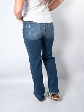 Classic Blue Women's Straight-Leg Jeans Judy Blue